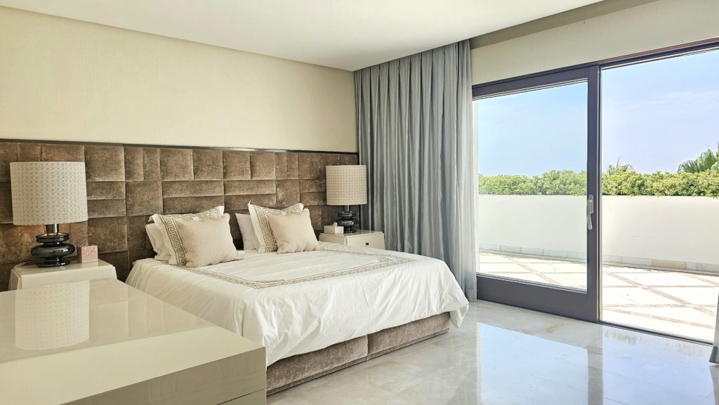 Bedroom overlooking the Mediterranean — Doncella Beach Penthouse
