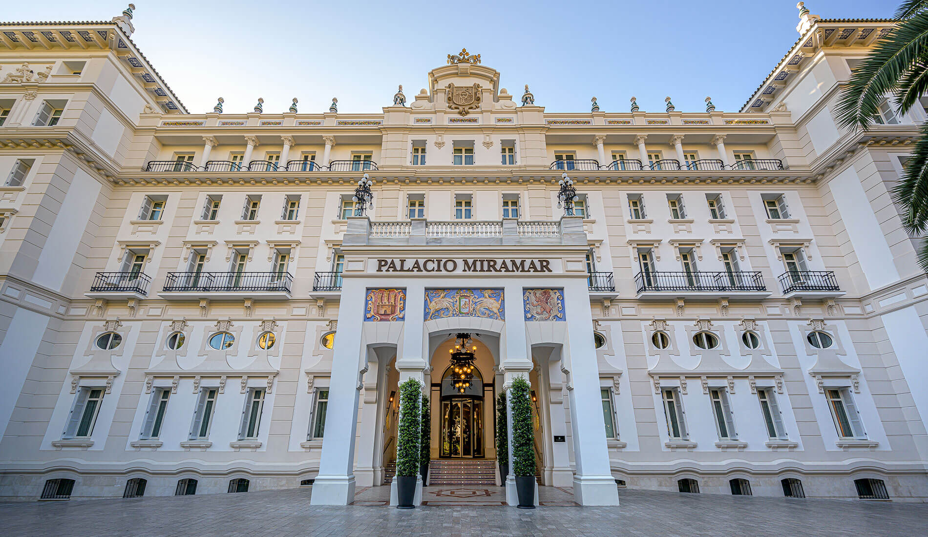 Gran Hotel Miramar hotel setting