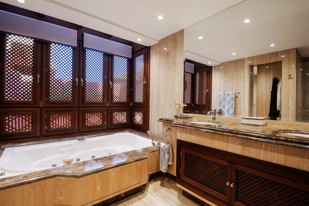 Bathroom with bathtub and twin basins — Torre Bermeja Penthouse