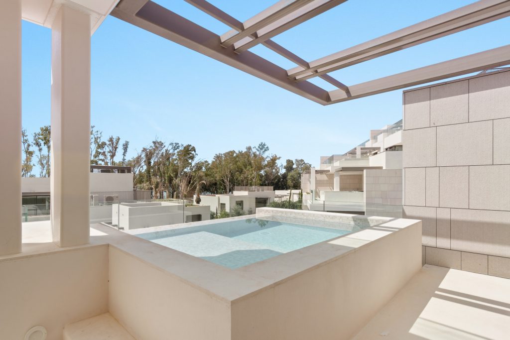 Terrace overlooking the development — UNO Marbella