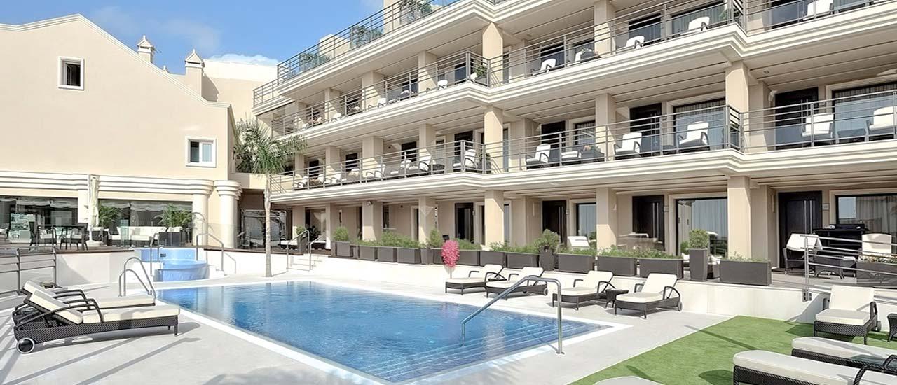 Vincci Selección Aleysa hotel setting